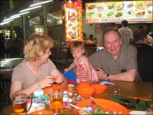 2006_01_14_DinnerwithHank.JPG